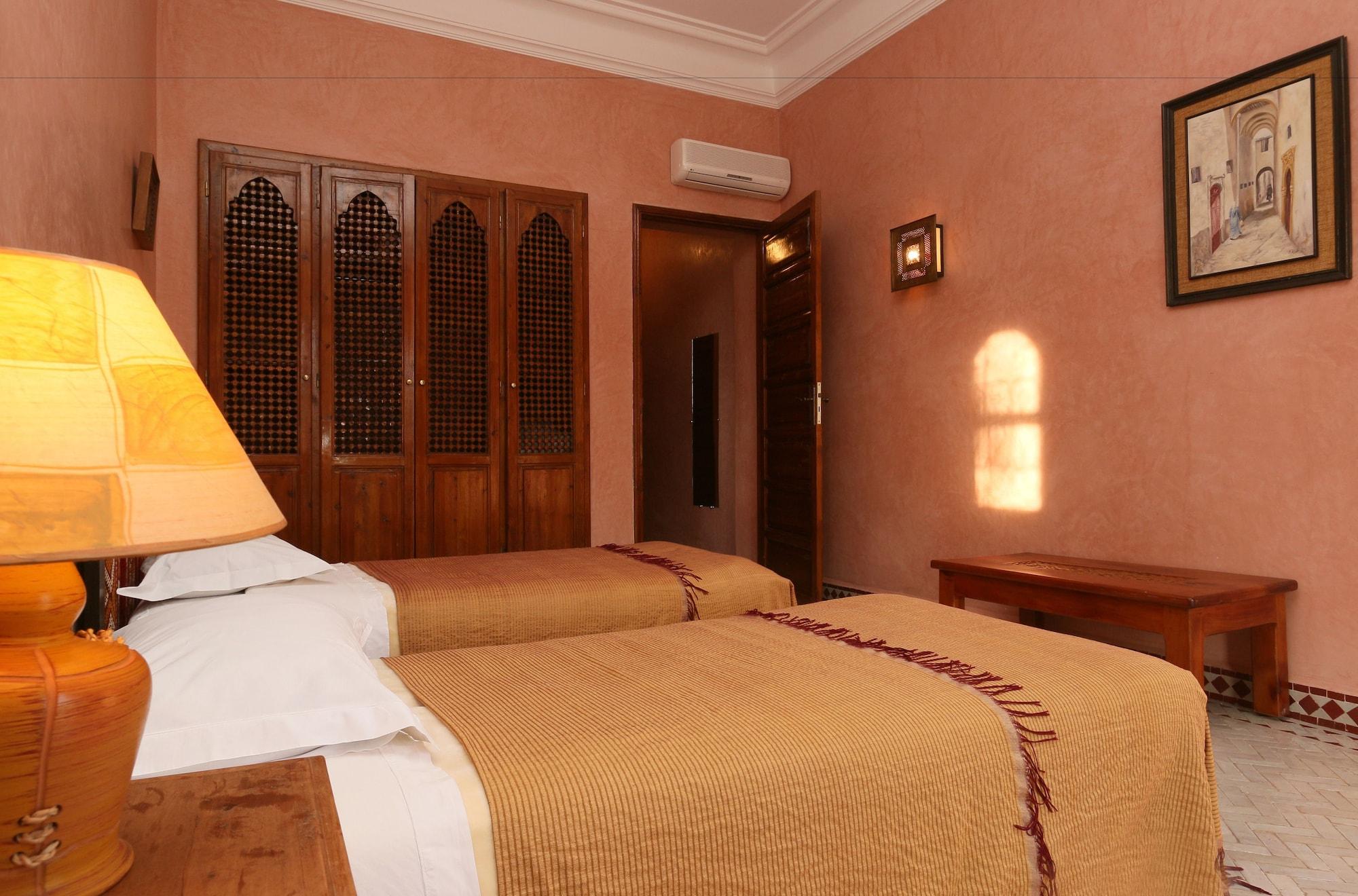 Terra Mia Marrakech Panzió Ouled Jelal Kültér fotó