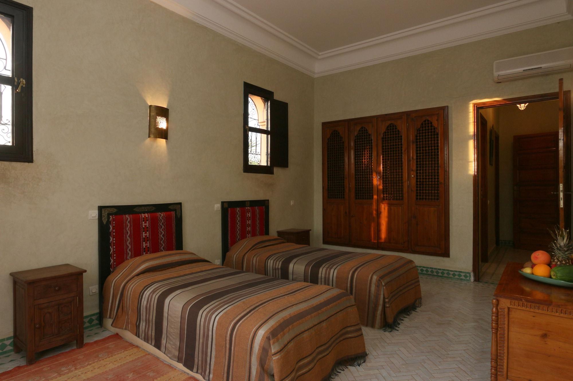 Terra Mia Marrakech Panzió Ouled Jelal Kültér fotó